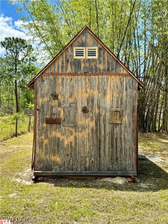 720 E Road LaBelle, FL 33935 - Photo 25 of 40 a view of a small house