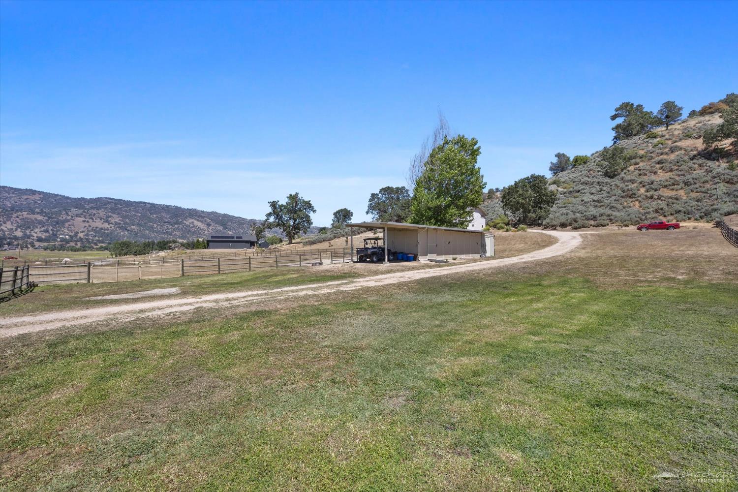 29640 South Lower Valley Road Tehachapi, CA 93561 - Photo 60 of 76 Gallery Image 60