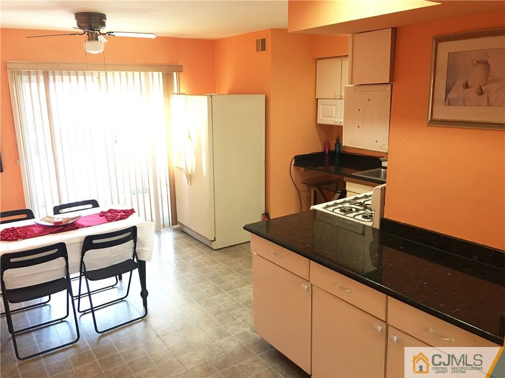 187 Evergreen Road, Unit 7A Edison, NJ 08837 - Photo 3 of 8 Gallery Image 3