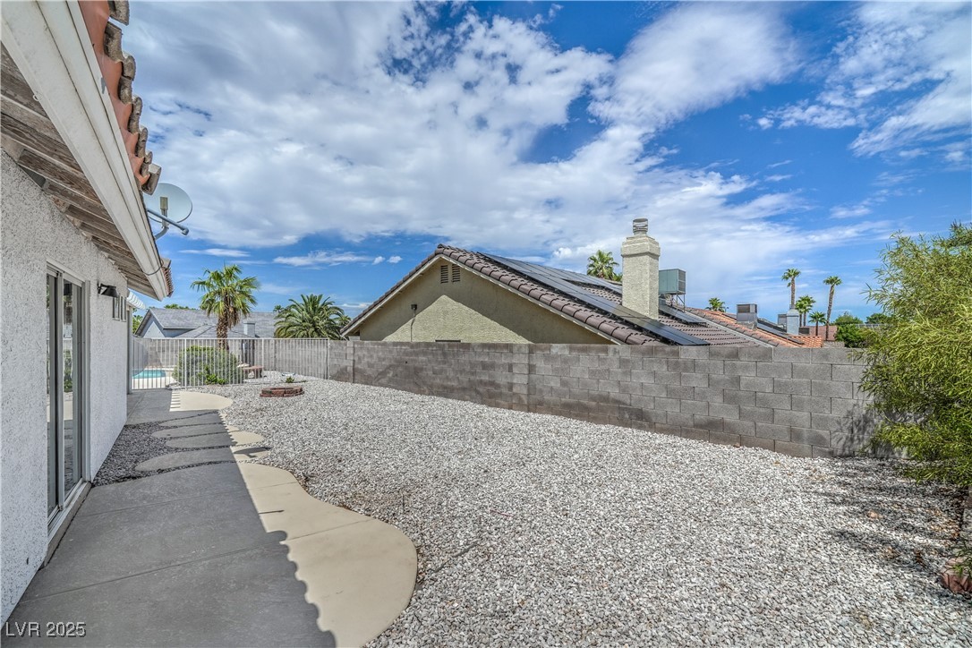 818 Coastal Beach Road Henderson, NV 89002 - Photo 38 of 39 View of fenced backyard