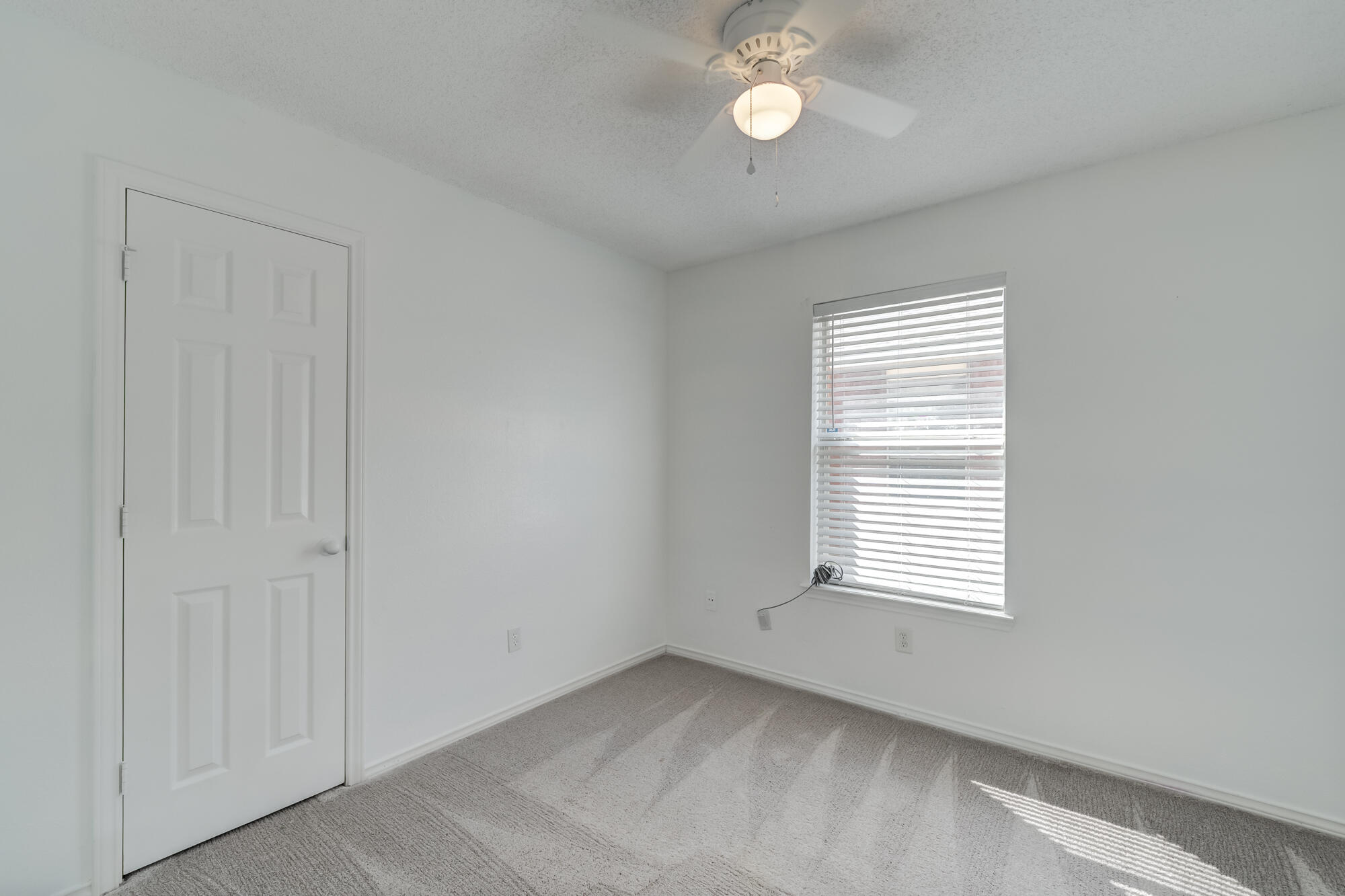 6016 Duke Street Lubbock, TX 79416 - Photo 12 of 17 6016_Duke_012