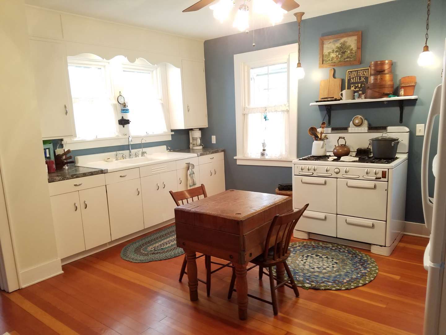 5852 South Lowell Park Road Dixon, IL 61021 - Photo 2 of 23