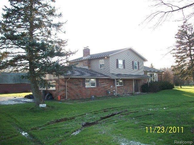 front of house.JPG