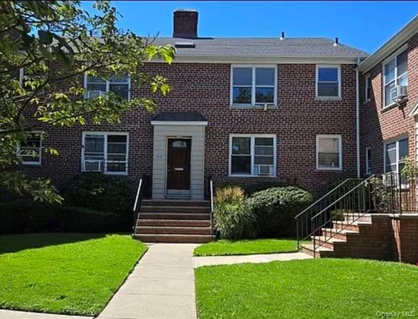 $399,000 | 35-18 205th Street, Unit 268 | Auburndale