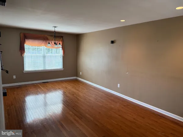 $2,500 | 1938 Beech Lane, Unit 155, Bensalem, PA 19020