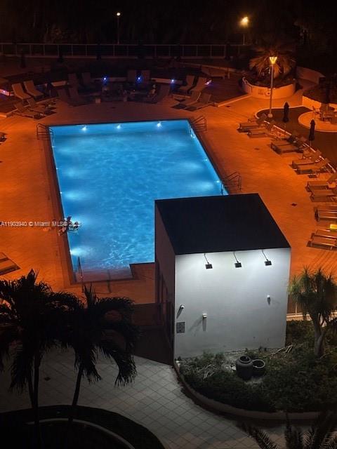 100 Lincoln Road, Unit 1030 Miami Beach, FL 33139 - Photo 15 of 35 a view of a backyard of the house