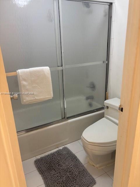 100 Lincoln Road, Unit 1030 Miami Beach, FL 33139 - Photo 9 of 35 a bathroom with a toilet and a shower