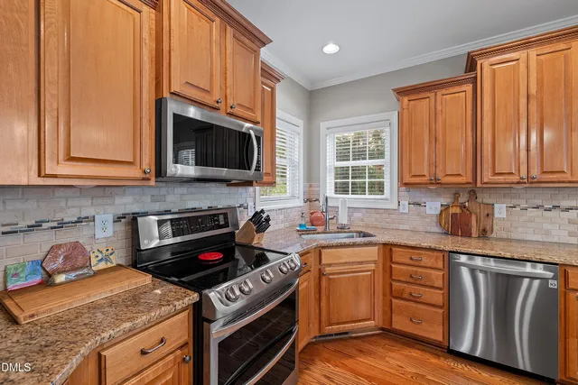 $579,900 | 8649 Glade Hill Drive, Apex, NC 27539