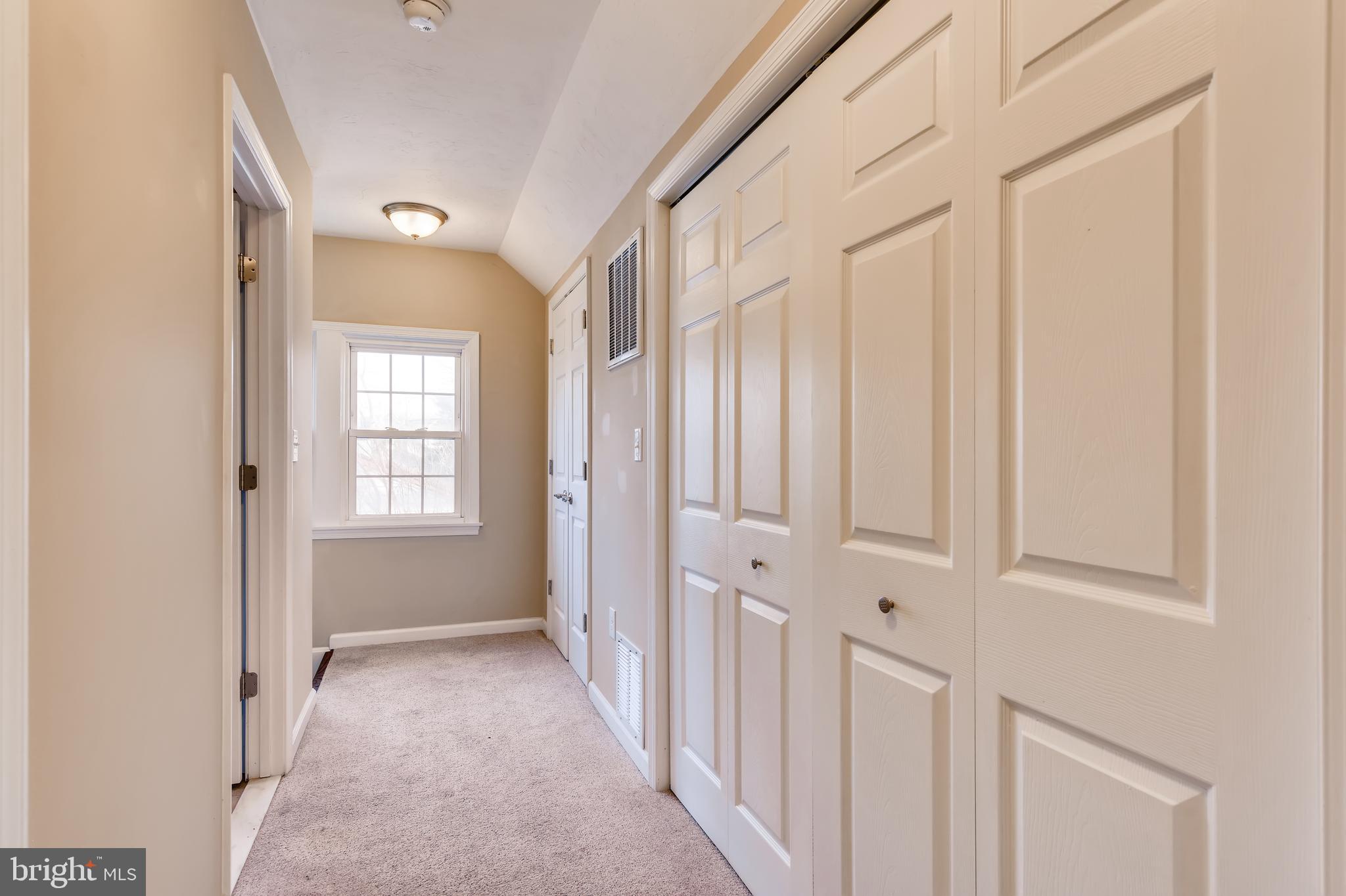 10 East Orville Road Baltimore, MD 21221 - Photo 22 of 28 2nd Floor Landing