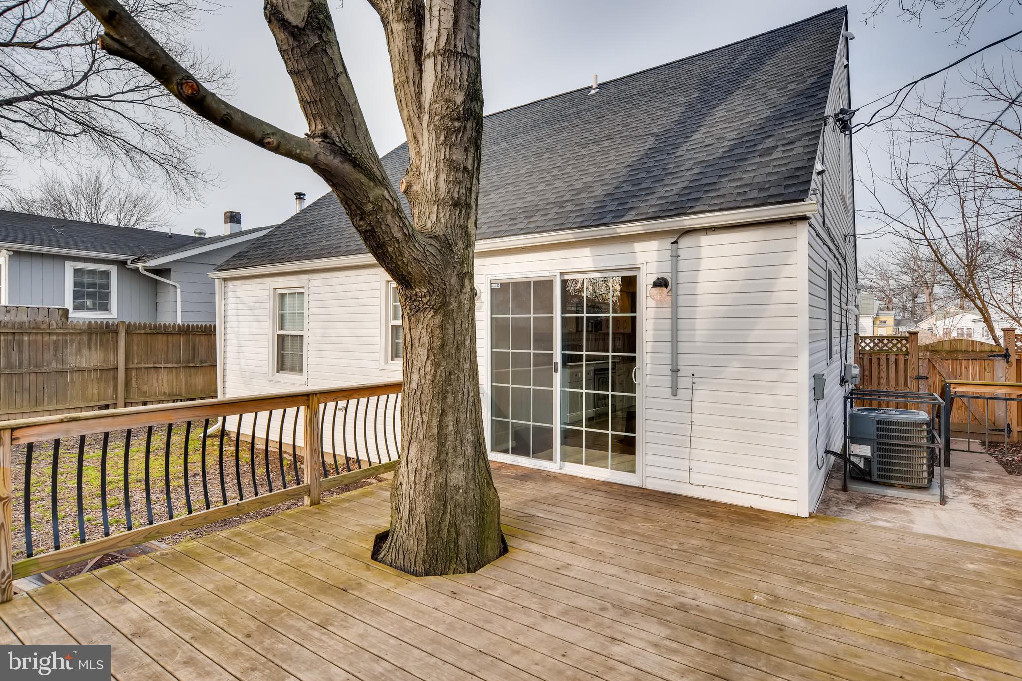 10 East Orville Road Baltimore, MD 21221 - Photo 25 of 28 Deck