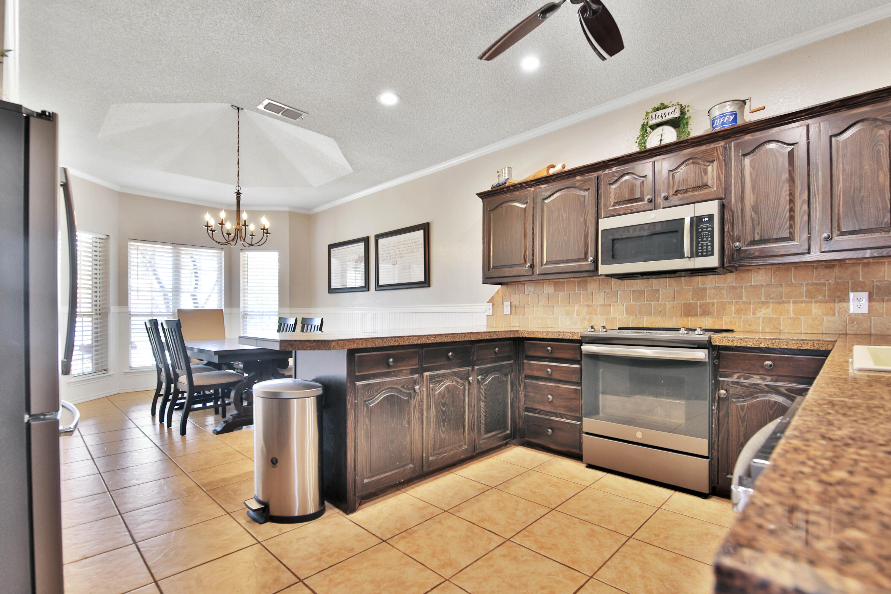 5402 100th Street Lubbock, TX 79424 - Photo 28 of 36 IMG_9452