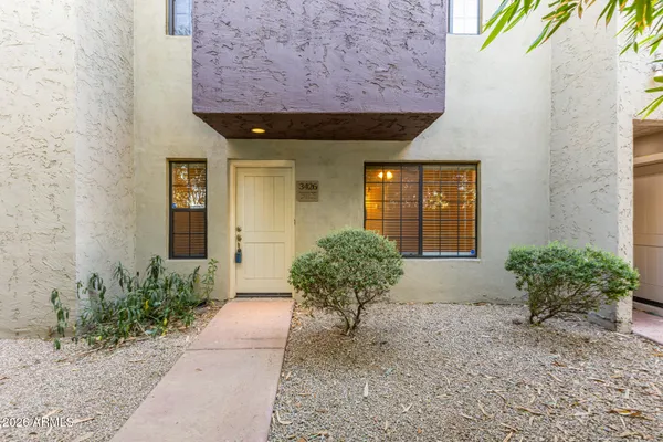 $2,300 | 3426 East Avalon Drive, Phoenix, AZ 85018