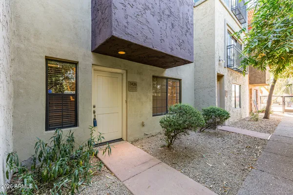 $2,300 | 3426 East Avalon Drive, Phoenix, AZ 85018