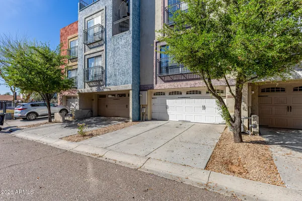 $2,300 | 3426 East Avalon Drive, Phoenix, AZ 85018