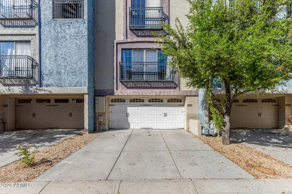 $2,300 | 3426 East Avalon Drive, Phoenix, AZ 85018