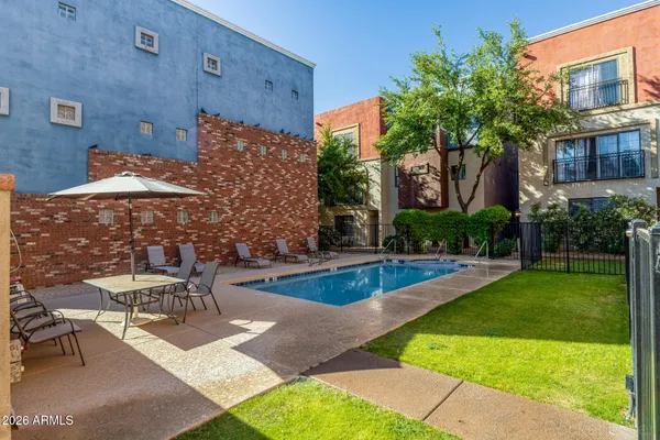 $2,300 | 3426 East Avalon Drive, Phoenix, AZ 85018