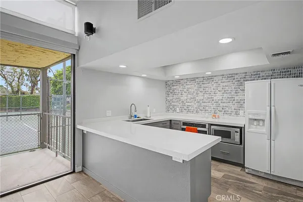 $3,250 | 157 Calle Bravo, Palm Springs, CA 92264