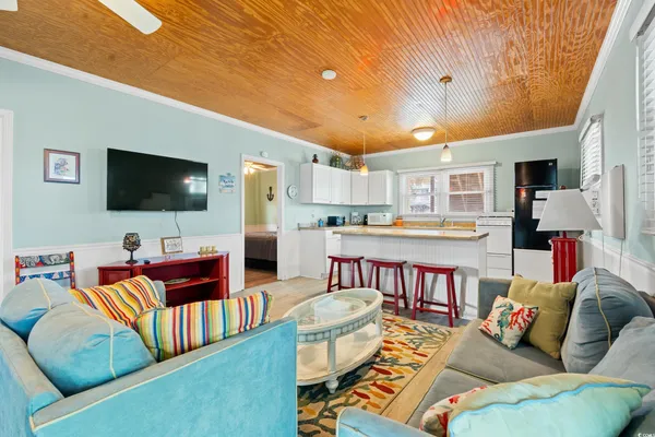 $869,900 | 308 54th Avenue North, North Myrtle Beach, SC 29582