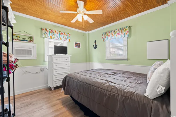 $869,900 | 308 54th Avenue North, North Myrtle Beach, SC 29582