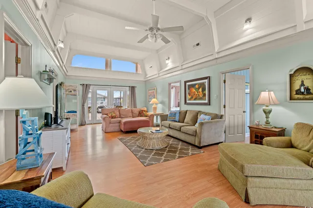 $924,500 | 308 54th Avenue North, North Myrtle Beach, SC 29582