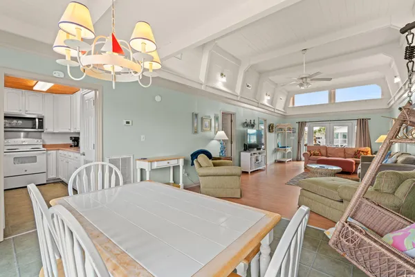 $869,900 | 308 54th Avenue North, North Myrtle Beach, SC 29582