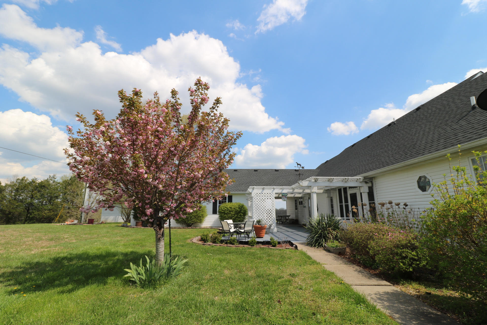 444 Gladstone Wesley Road Science Hill, KY 42553 - Photo 8 of 71 Outside spring photos-11