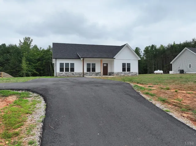 $299,900 | 3729 Kentuck Road, Ringgold, VA 24586
