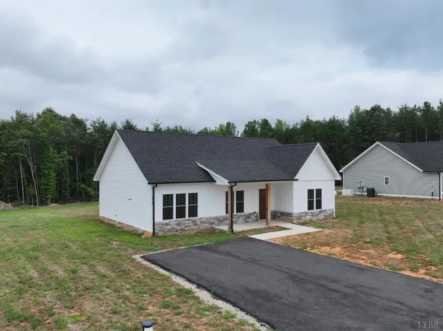 $299,900 | 3729 Kentuck Road, Ringgold, VA 24586