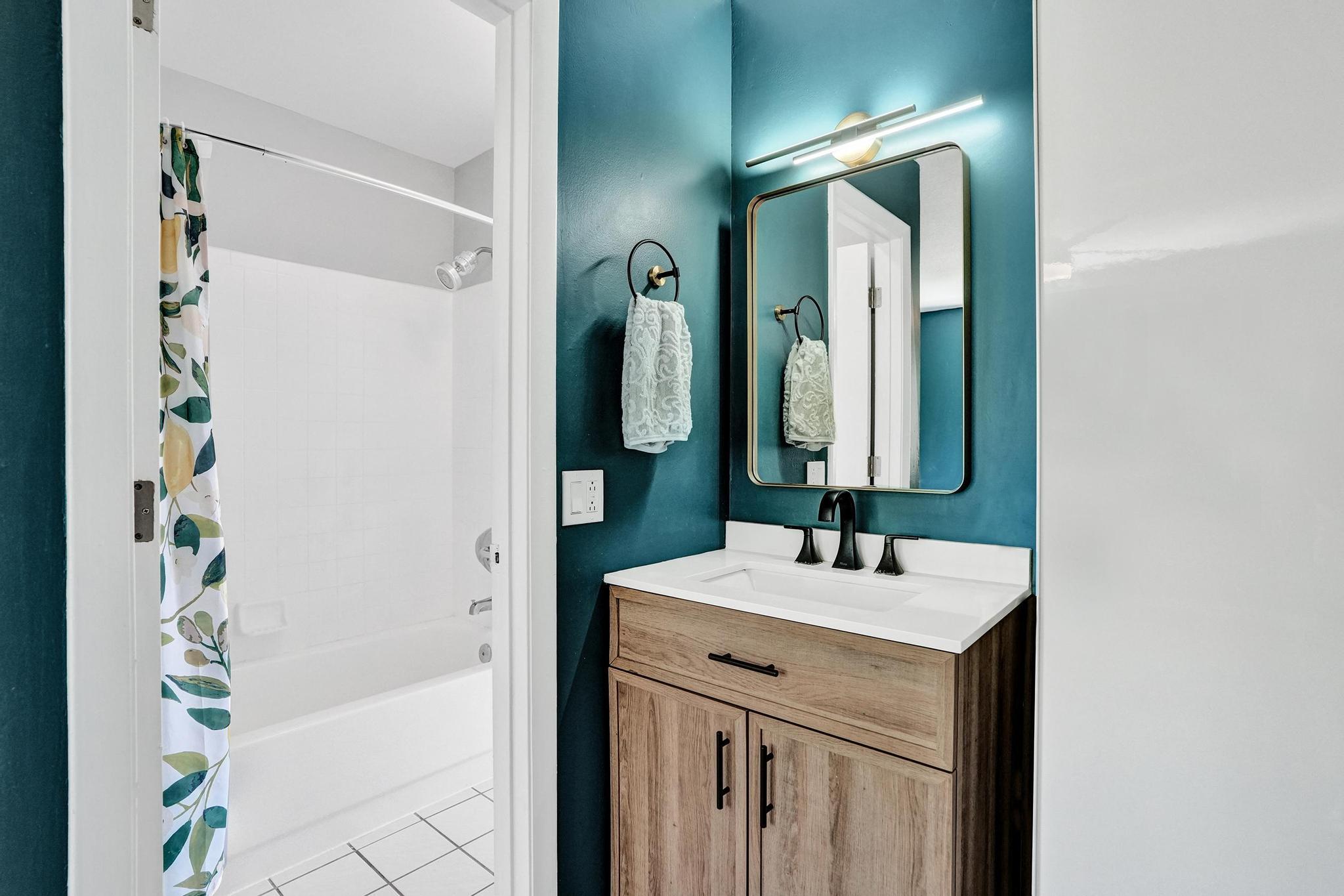 201 Southwest 3rd Street, Unit 201 Pompano Beach, FL 33060 - Photo 31 of 42 DSC02306