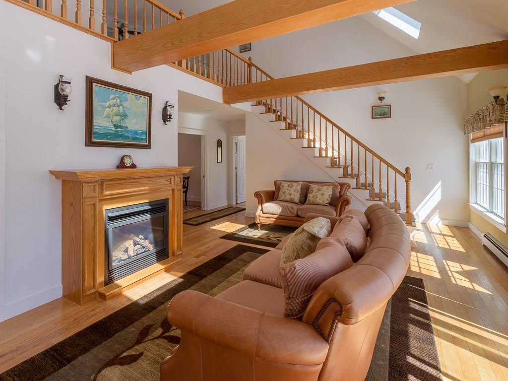 86 Spring Hill Loop Chamberlain, ME 04541 - Photo 6 of 35 Living room