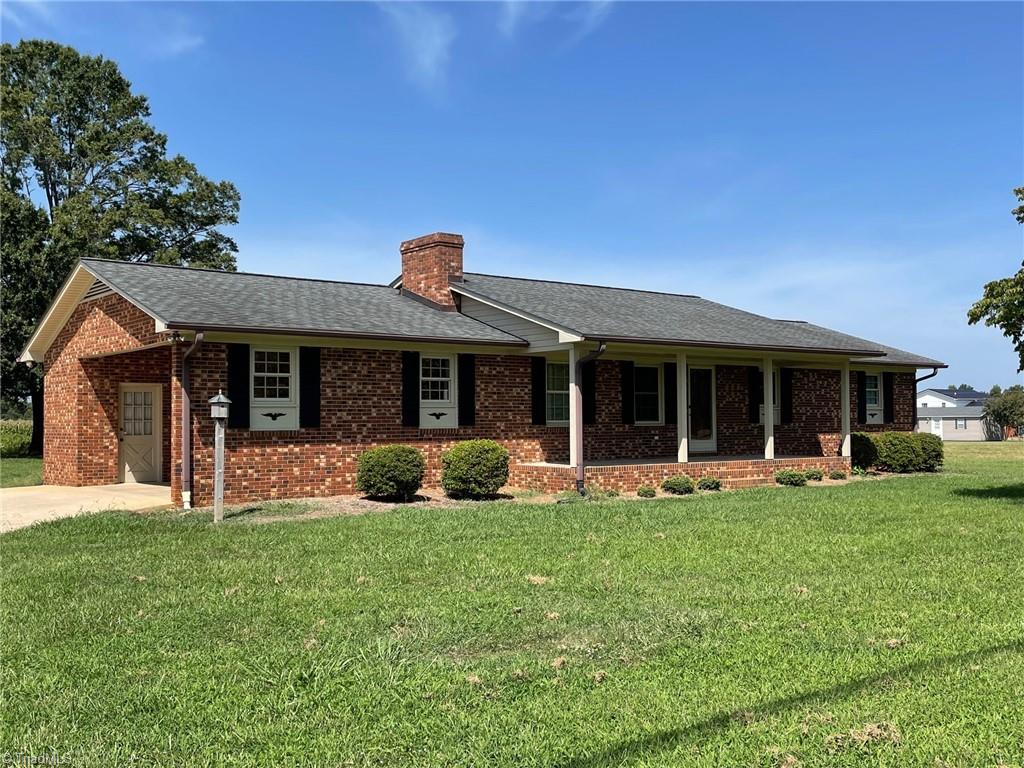 591 Nat Conrad Road Lexington, NC 27292 - Photo 2 of 20