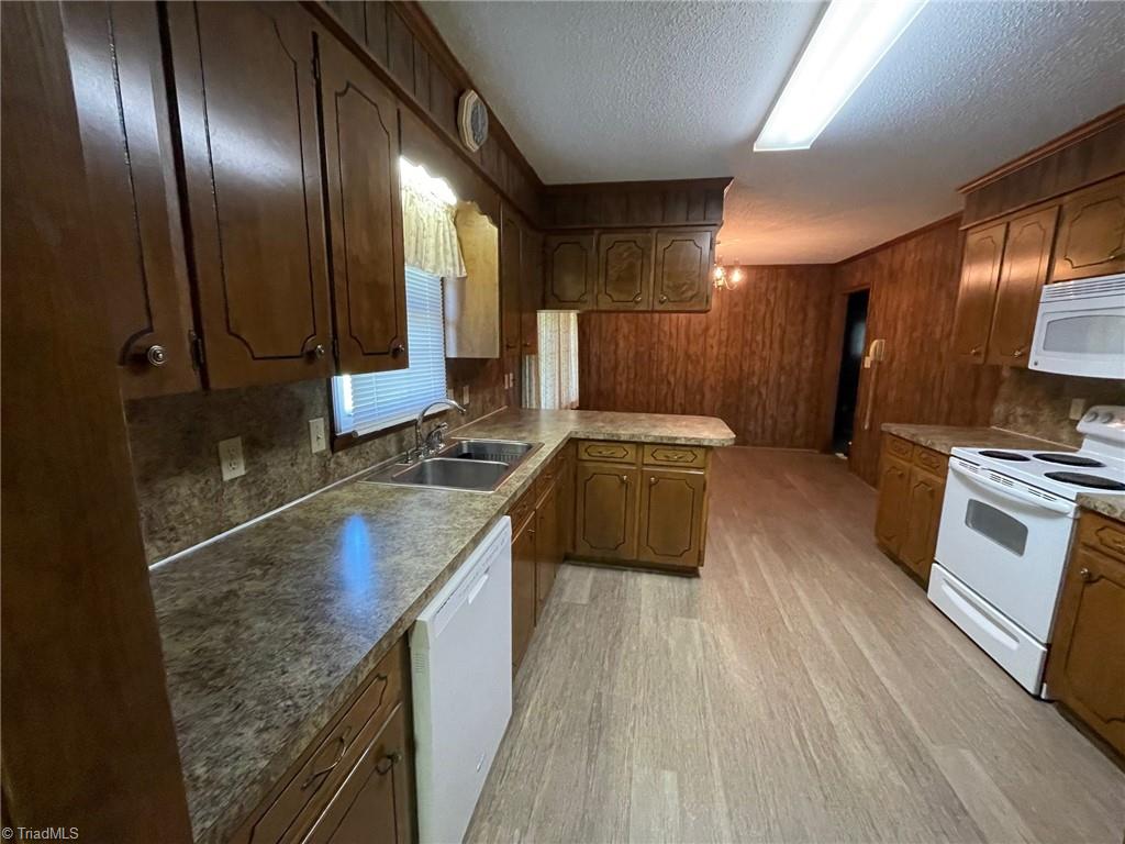 591 Nat Conrad Road Lexington, NC 27292 - Photo 8 of 20