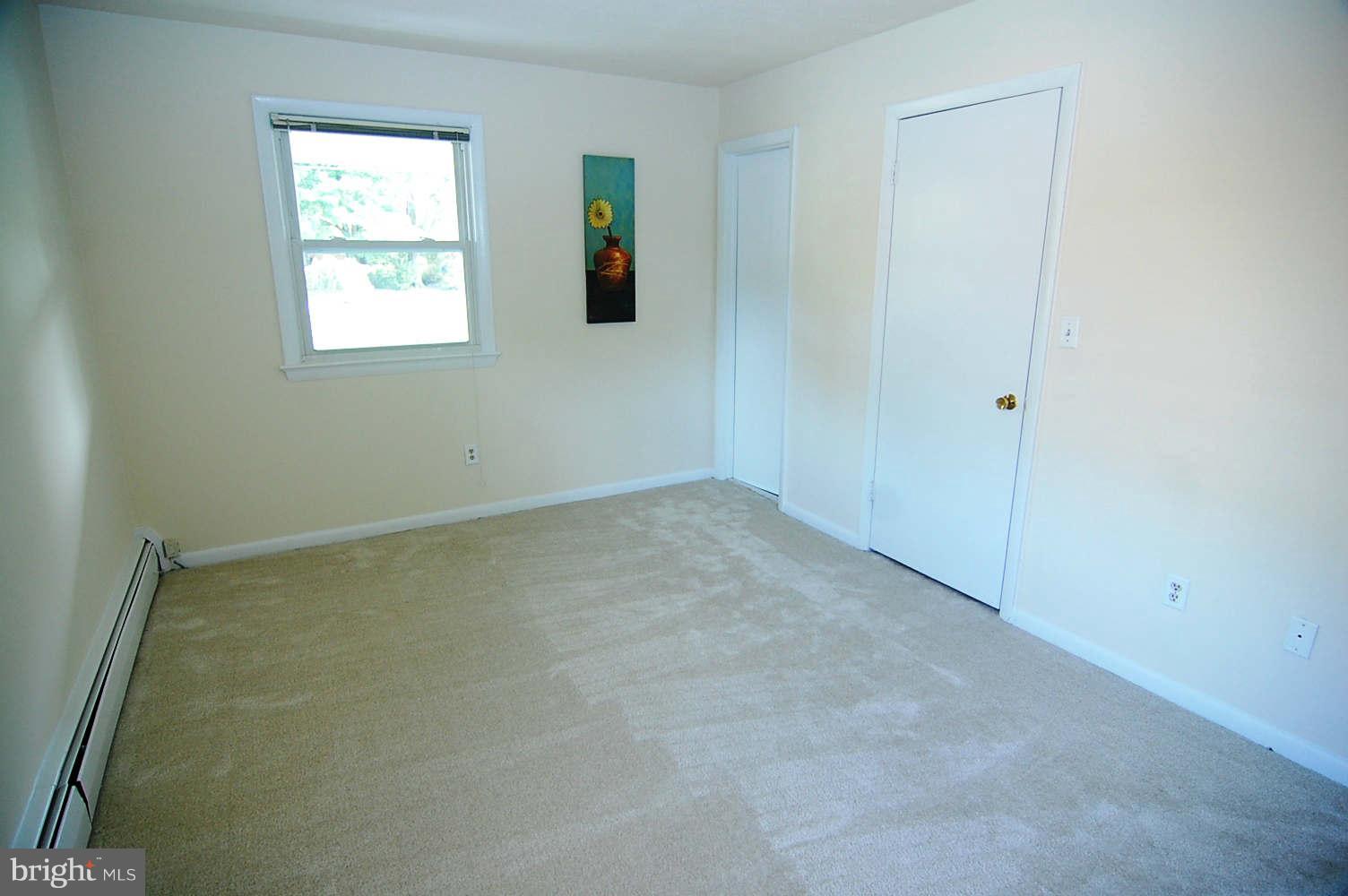 18428 Kingshill Road Germantown, MD 20874 - Photo 13 of 30 Bedroom (Master)