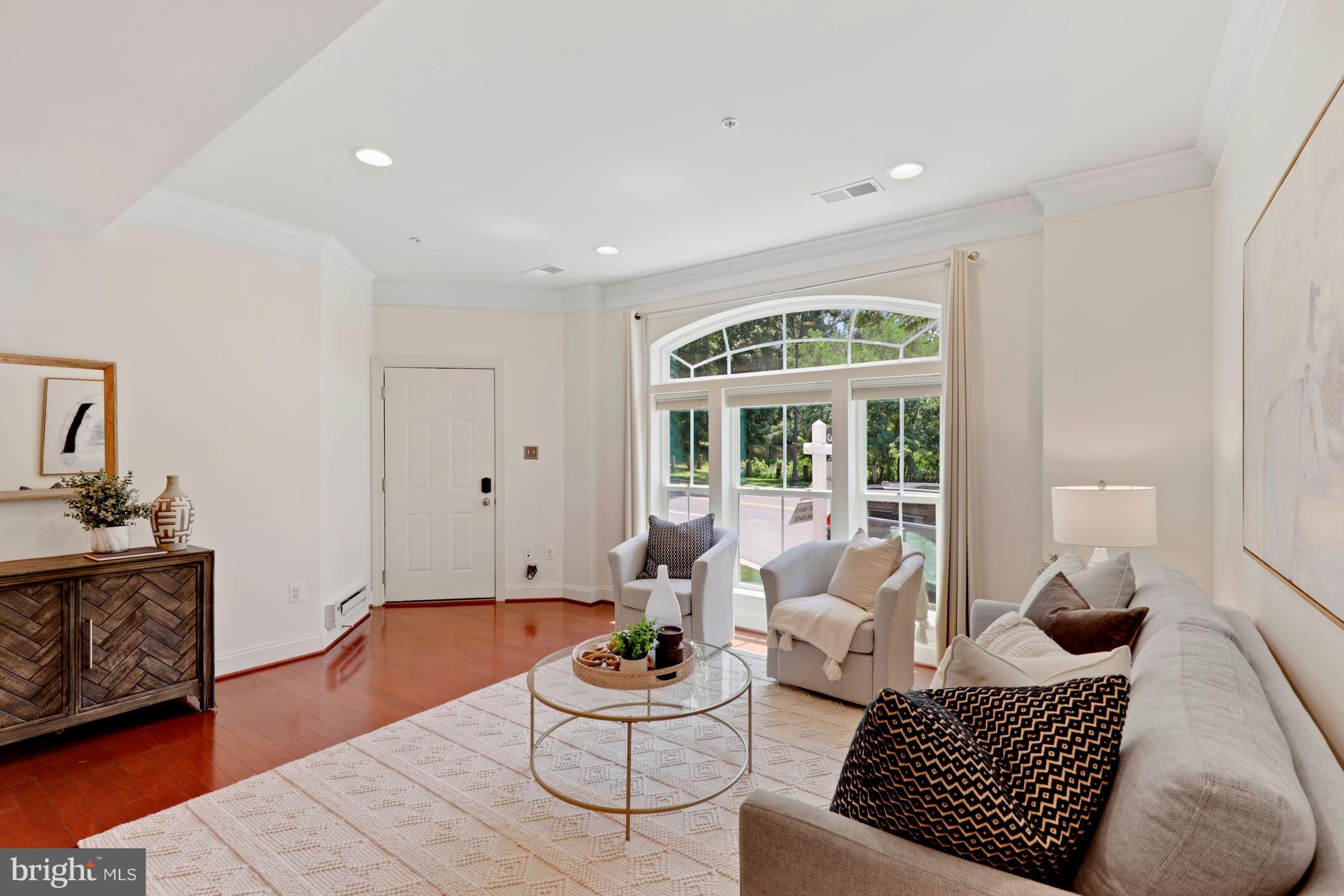 452 Exchange Avenue Gaithersburg, MD 20878 - Photo 3 of 33 Tour Photo