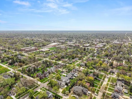 $1,599,000 | 920 North Washington Street, Wheaton, IL 60187