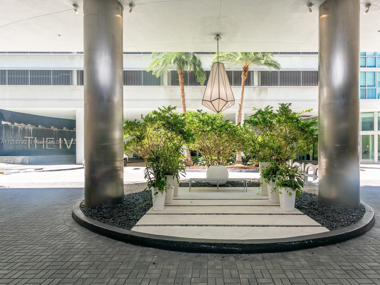 92 Southwest 3rd Street, Unit 1510 Miami, FL 33130 - Photo 3 of 90