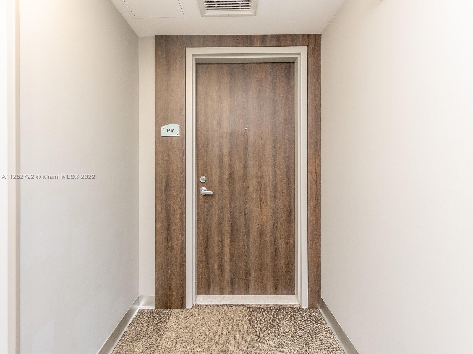 92 Southwest 3rd Street, Unit 1510 Miami, FL 33130 - Photo 7 of 90
