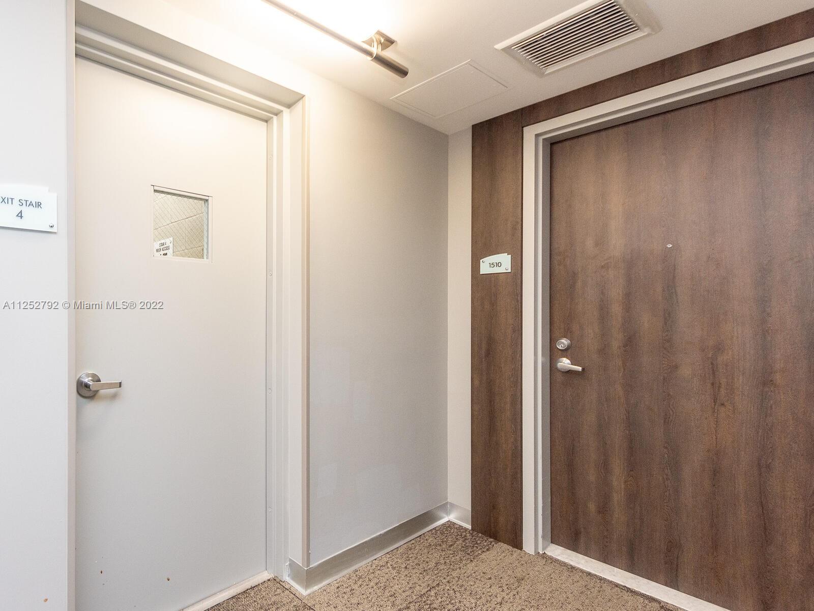 92 Southwest 3rd Street, Unit 1510 Miami, FL 33130 - Photo 8 of 90 a view of a small space