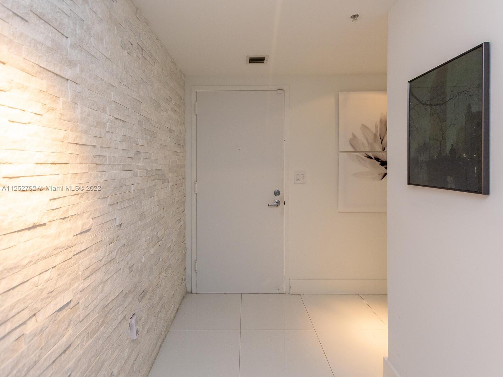 92 Southwest 3rd Street, Unit 1510 Miami, FL 33130 - Photo 9 of 90