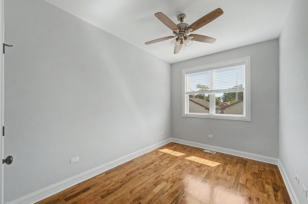 555 North Springfield Avenue Chicago, IL 60624 - Photo 11 of 32