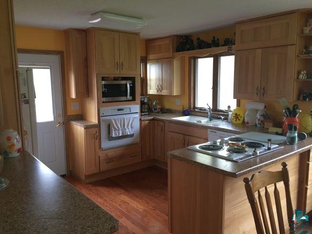 5925 St Louis River Road Duluth, MN 55810 - Photo 3 of 20 Redone Kitchen