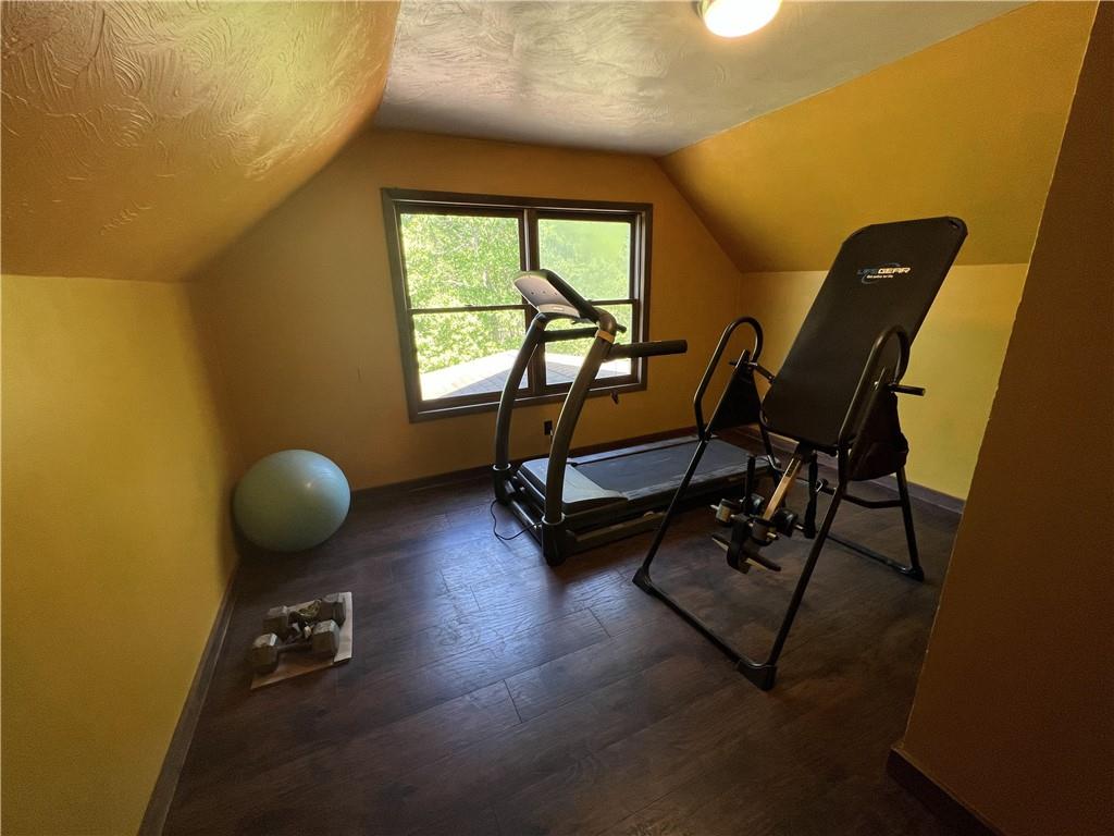 1149 School Road Apollo, PA 15613 - Photo 23 of 32 a living room with furniture and a window