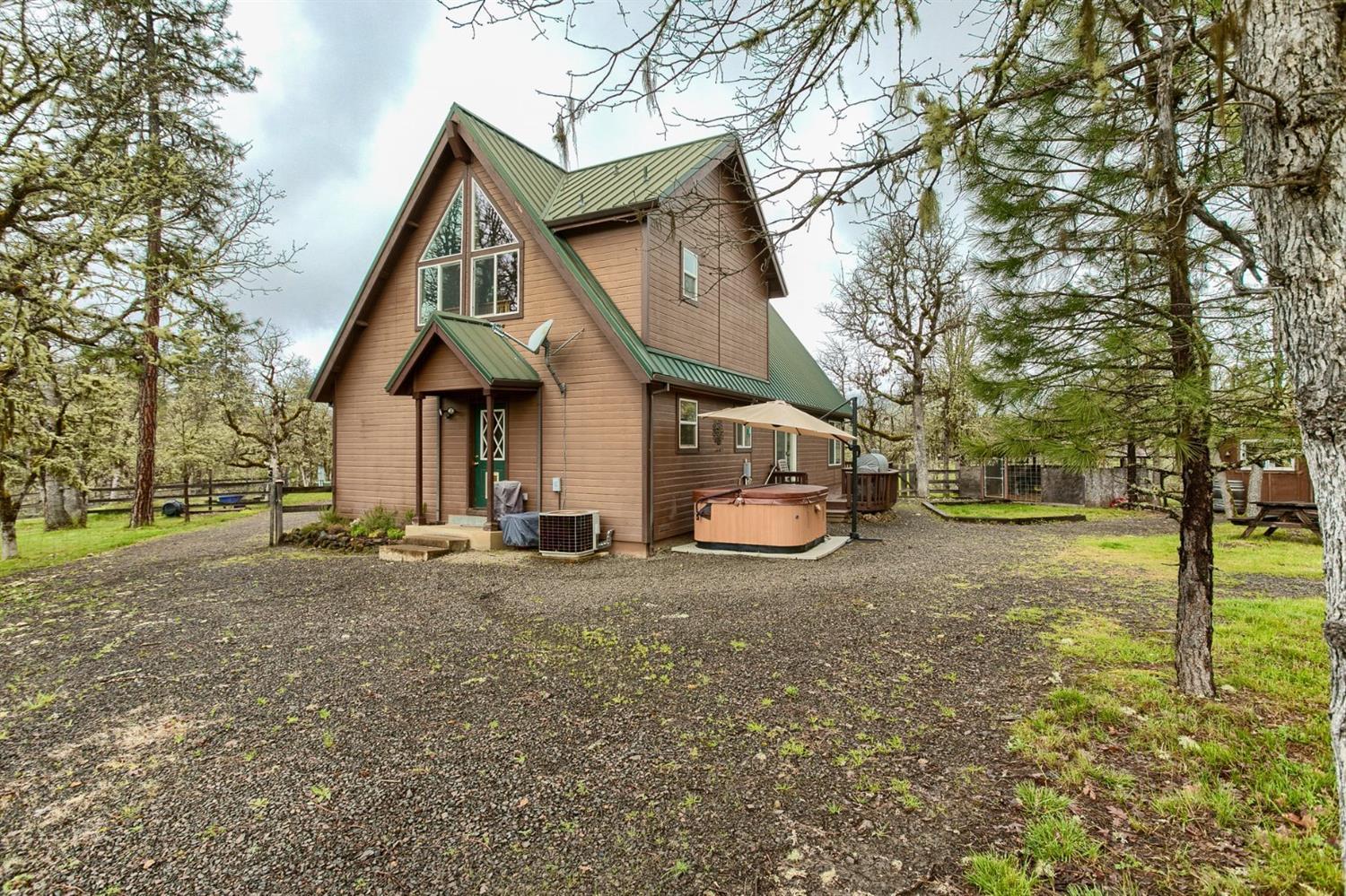 19822 Antioch Road White City, OR 97503 - Photo 3 of 28 Exterior