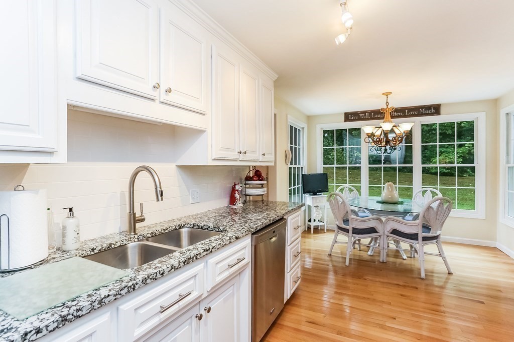 827 Frank Smith Road Longmeadow, MA 01106 - Photo 11 of 35