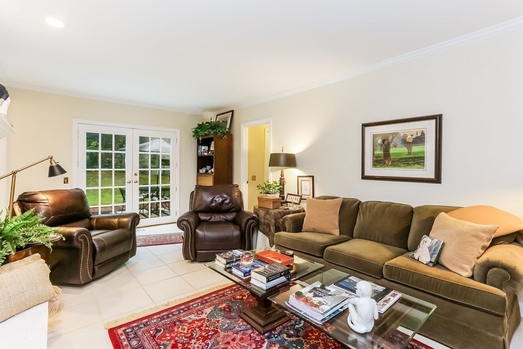 827 Frank Smith Road Longmeadow, MA 01106 - Photo 17 of 35