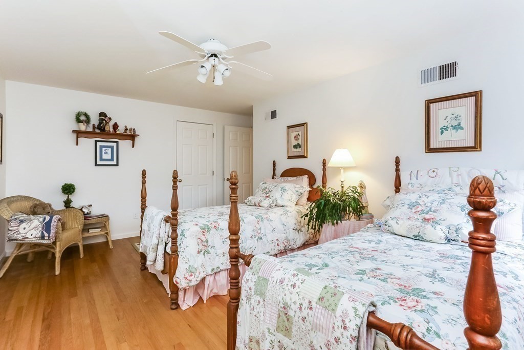 827 Frank Smith Road Longmeadow, MA 01106 - Photo 29 of 35