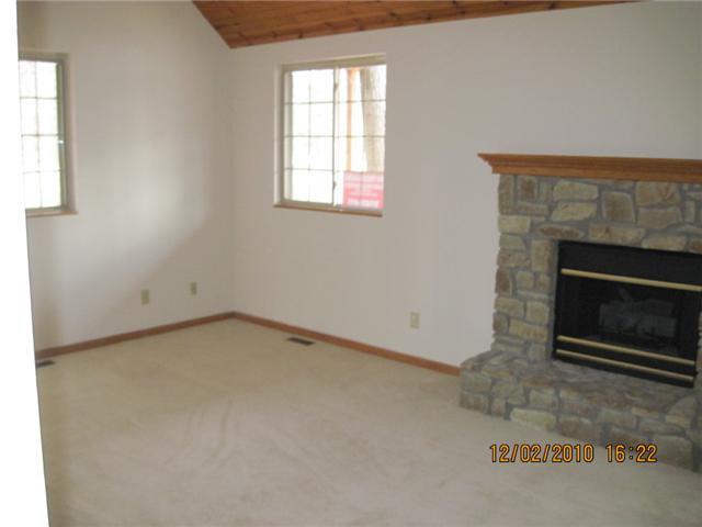 8729 Center Lake Road Nineveh, IN 46164 - Photo 4 of 8 Gallery Image 4