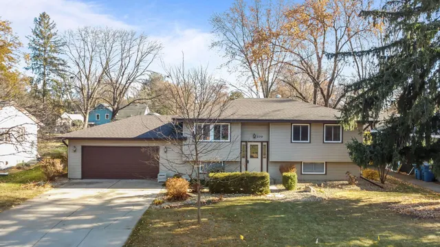 $340,000 | 230 Aurora Lane, Circle Pines, MN 55014