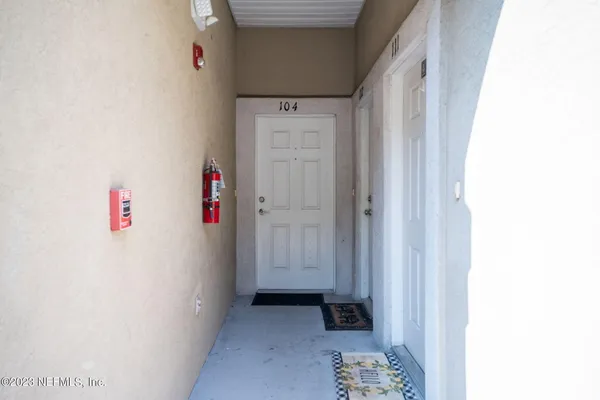 $1,795 | 7064 Deer Lodge Circle, Unit 104, Jacksonville, FL 32256