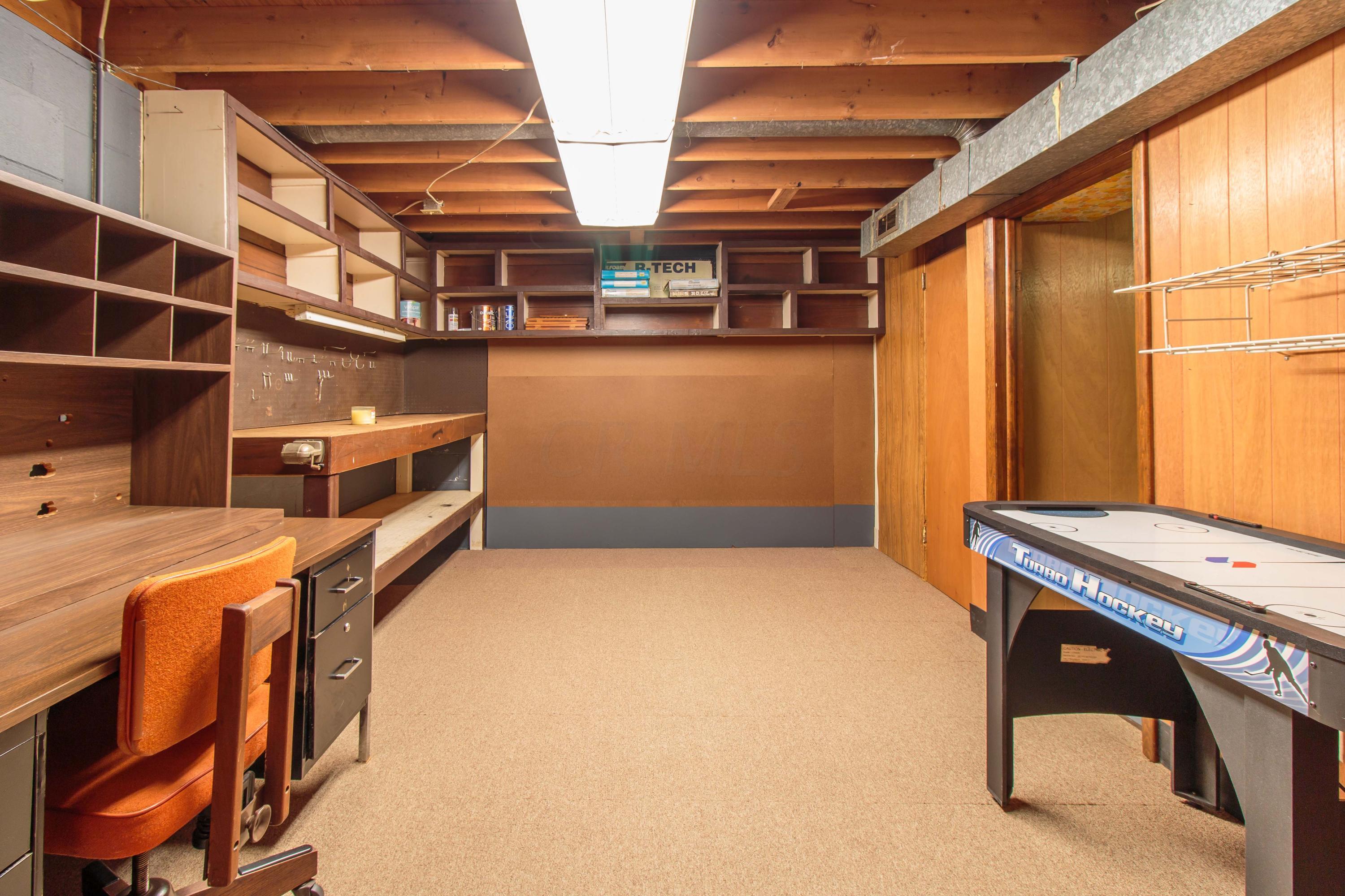 2804 Fleet Road Columbus, OH 43232 - Photo 29 of 47 Gallery Image 29